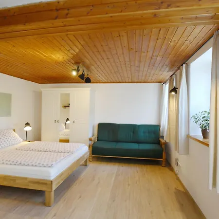 Moederlhof *