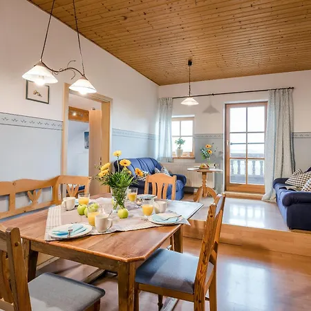 Moederlhof Apartman Eggstätt