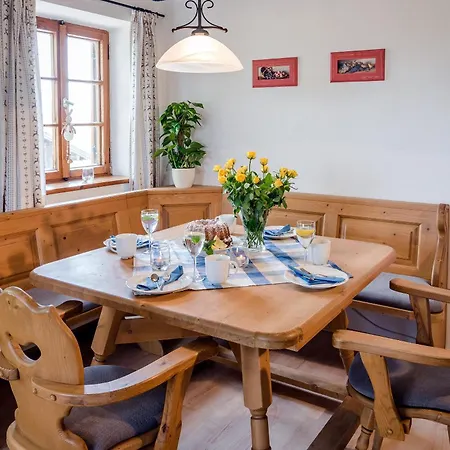 Moederlhof Apartman *